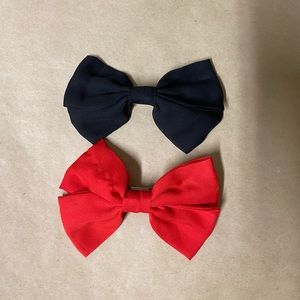Clip on bows